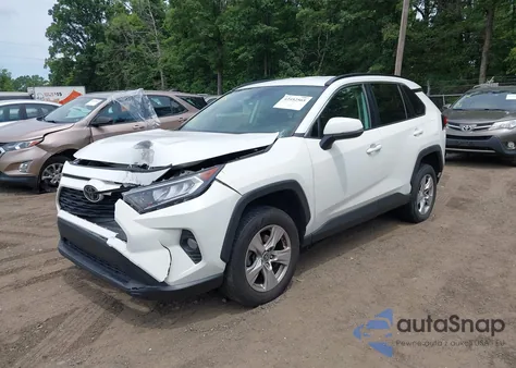 2021 Toyota Rav4 Xle z USA, uszkodzony, nr VIN 2T3P1RFV1MW185910